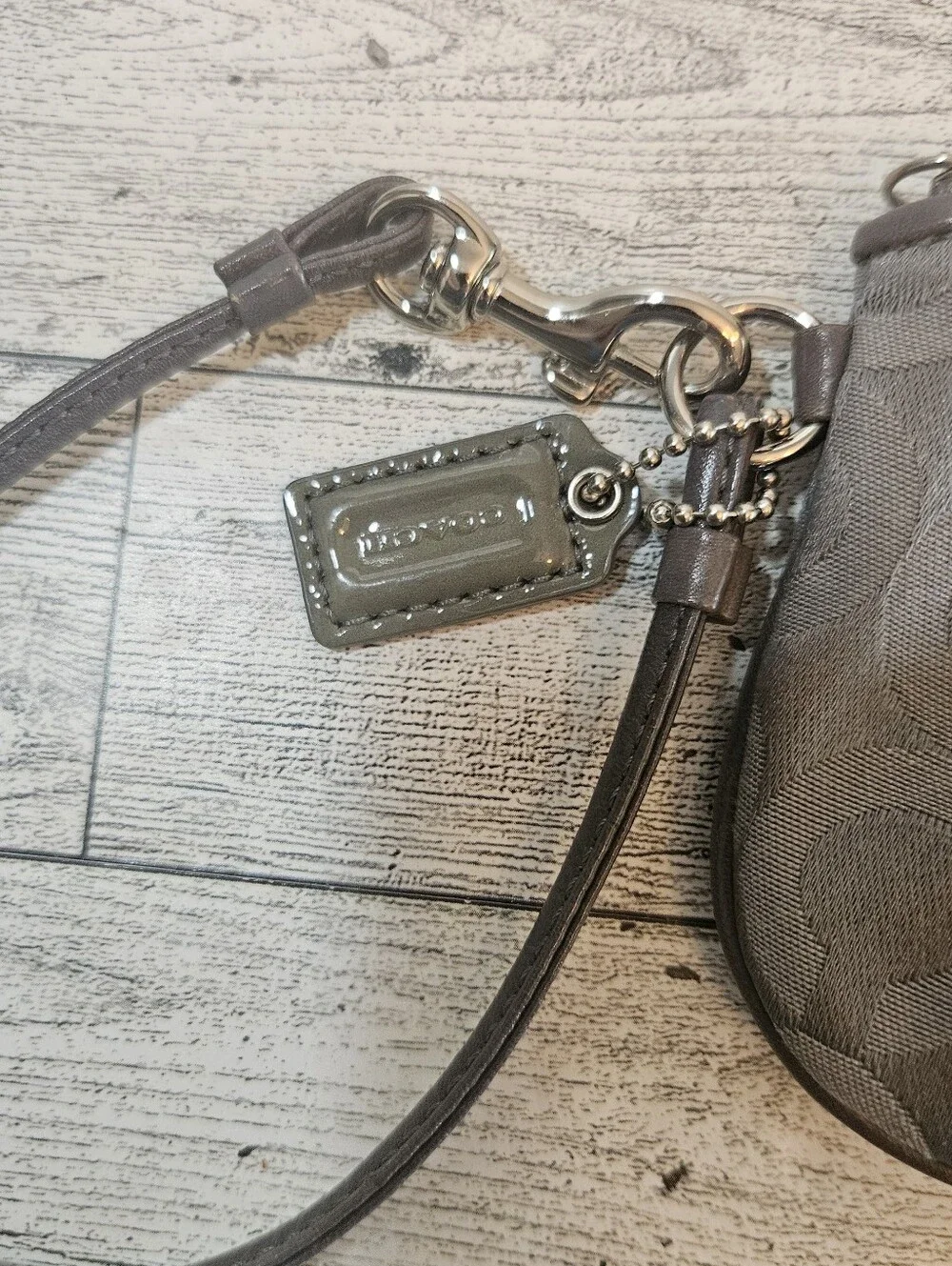 Coach Signature Pleated Wristlet Pouch Wallet Clutch Gray